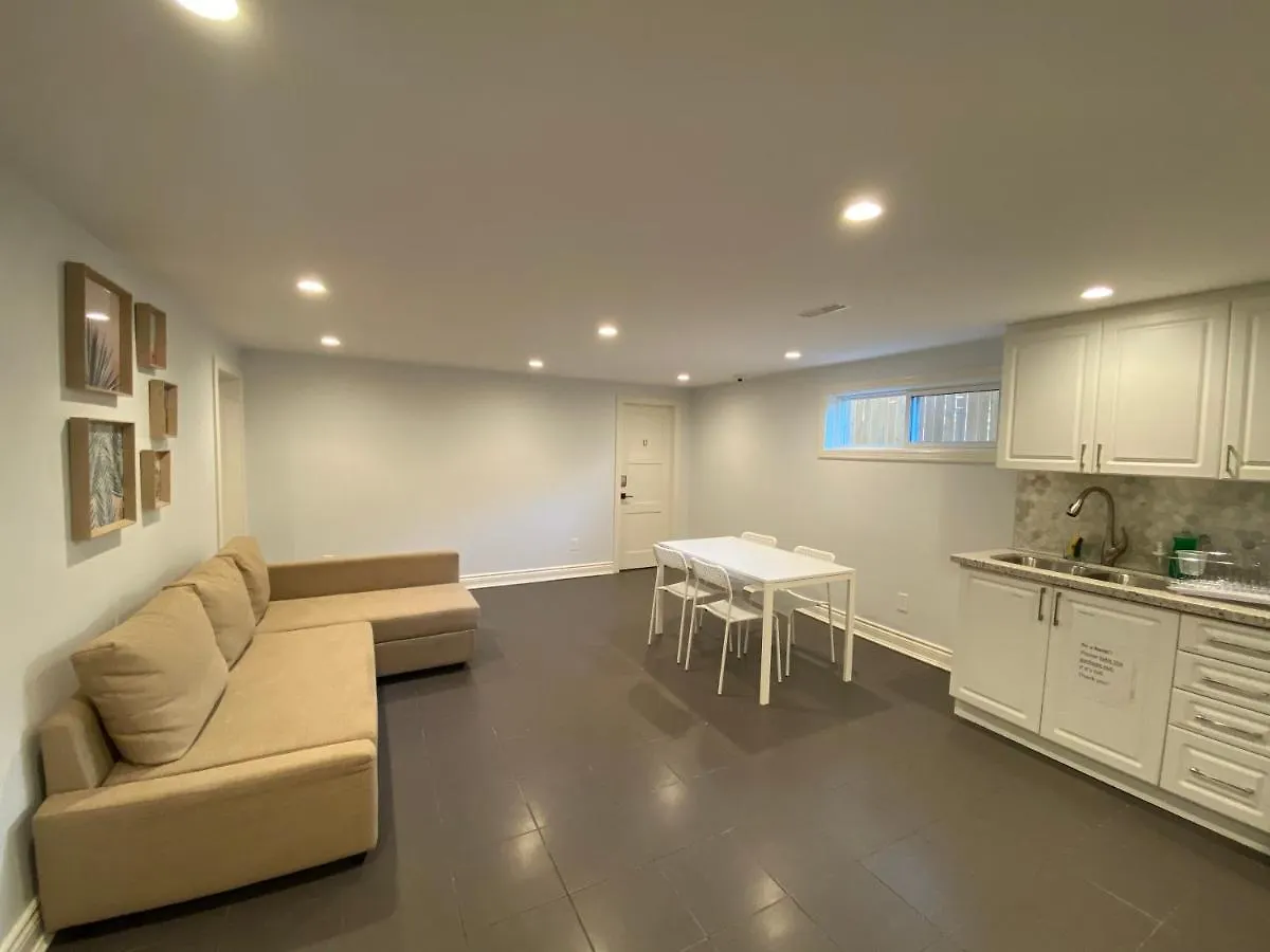 Yonge And Finch Subway !R Spacious & Stylish Prvt Bdr With Shared Bathroom Toronto