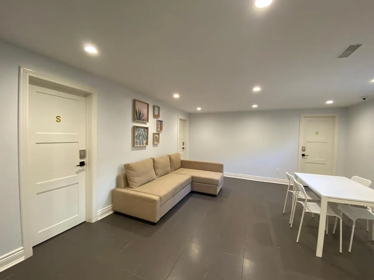 Yonge And Finch Subway !R Spacious & Stylish Prvt Bdr With Shared Bathroom Toronto Canada
